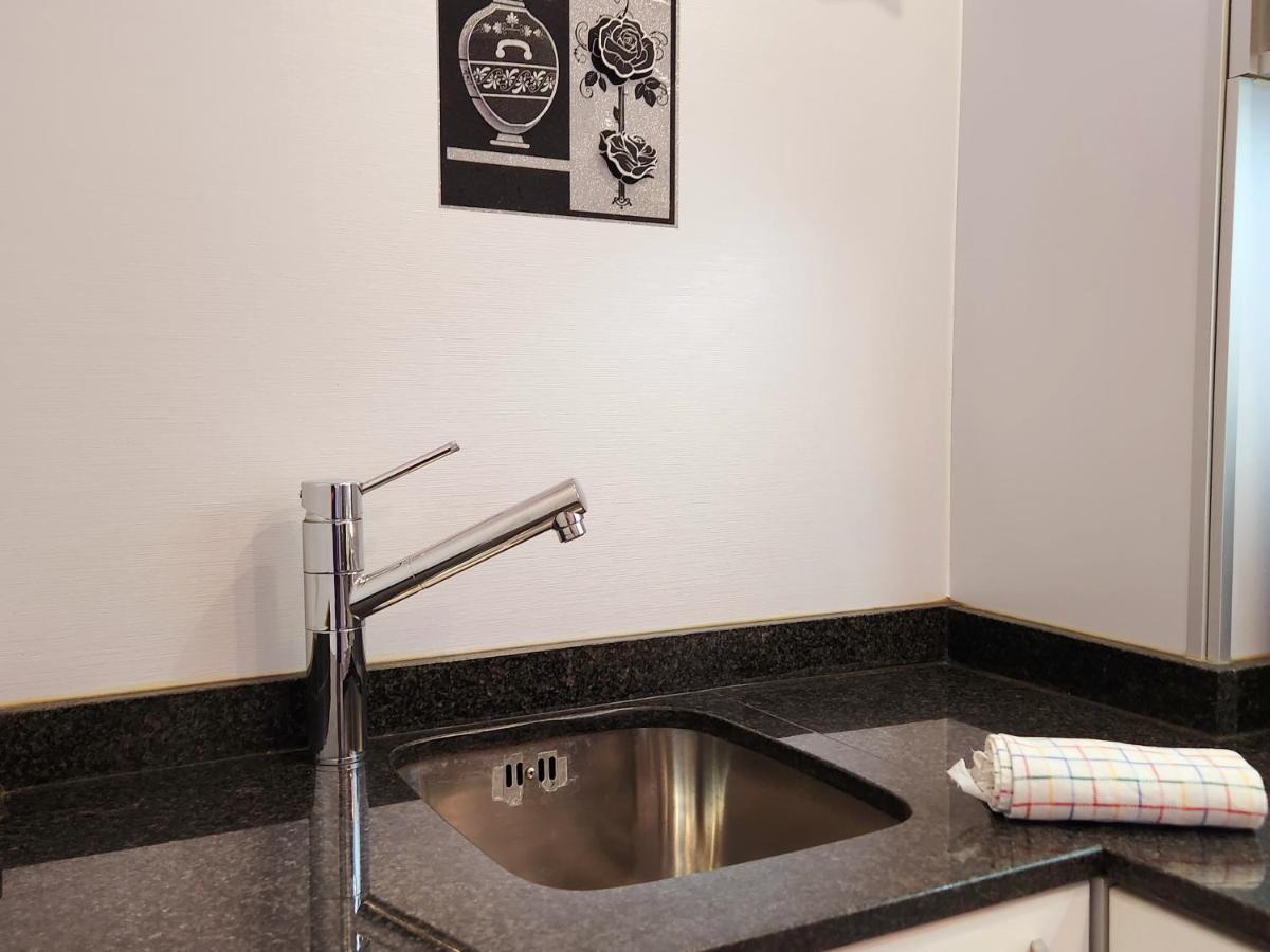 Yumbo Queen Apartment San Bartolomé المظهر الخارجي الصورة
