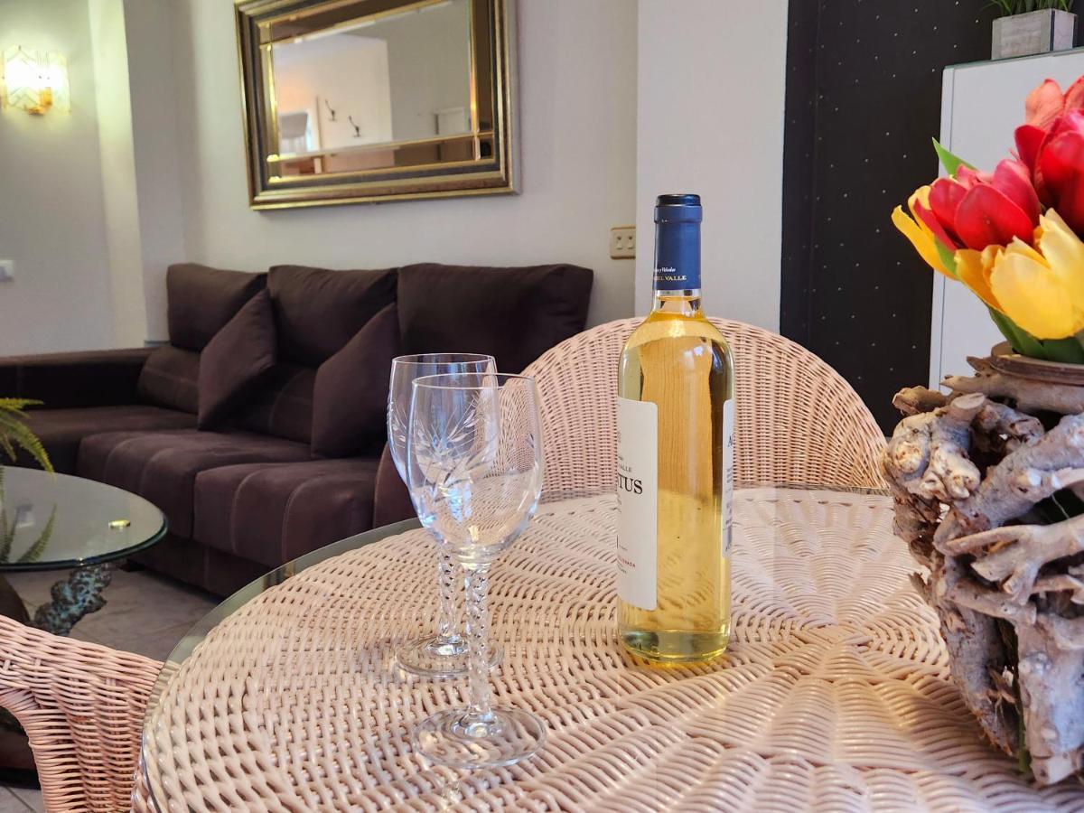 Yumbo Queen Apartment San Bartolomé المظهر الخارجي الصورة